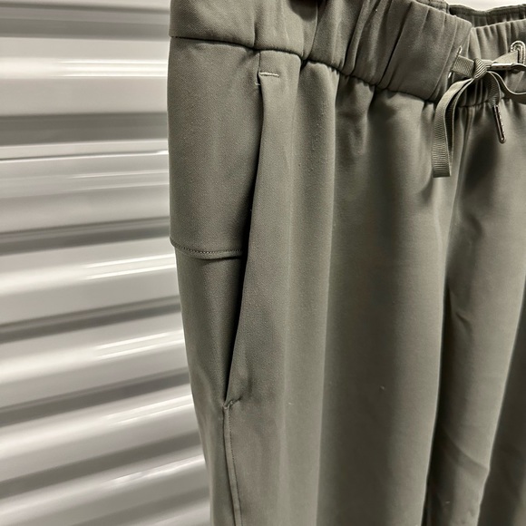Lululemon Green Drawstring Joggers Size 8/10 - Picture 3 of 10